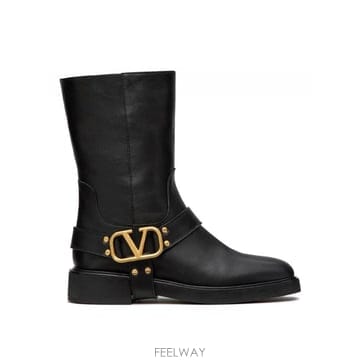 Valentino 24FW �߷�Ƽ�� ����Ŀ ���� WS0JK6DSH0NO TP57818840424FW �߷�Ƽ�� ����Ŀ ���� WS0JK6DSH0NO TP578188404