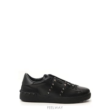 Valentino Valentino Garavani Rockstud Untitled ���̽��� ����Ŀ�� UY2S0931BXE 0Valentino Garavani Rockstud Untitled ���̽��� ����Ŀ��