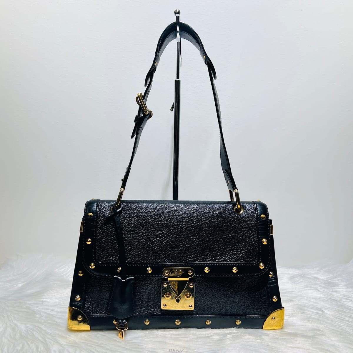 Louis Vuitton ���̺��� M91820 ���Ҹ� �������� �� ���͵� �������̺��� M91820 ���Ҹ� �������� �� ���͵� �����