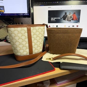 CELINE ������ Ʈ������ ĵ���� ī����Ų �׷��� ���� ��Ŷ�� 191442FLC-02GR������ Ʈ������ ĵ���� ī����Ų �׷��� ���� ��Ŷ�� 191