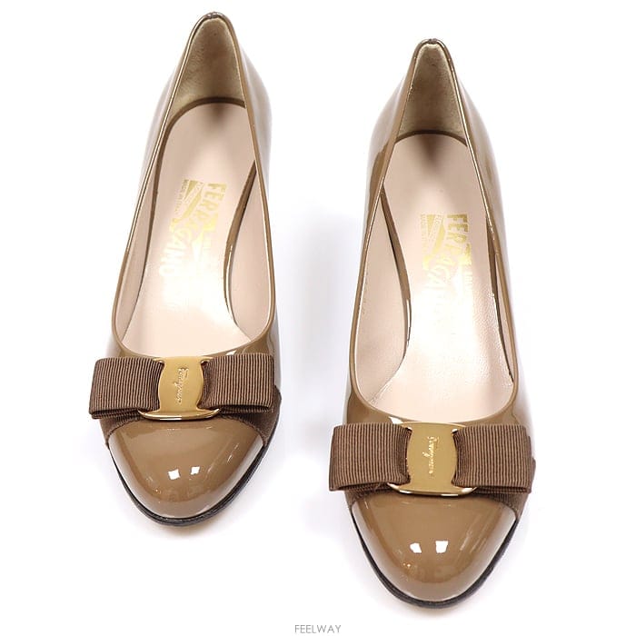 Ferragamo Ferragamo(��󰡸�) 0500860 ���� ���̴�Ʈ CARLA 55 ������ �������� 6DFerragamo(��󰡸�) 0500860 ���� ���̴�Ʈ CARLA 55 