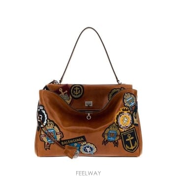 Balenciaga 26FW �߷��þư� ��Ʈ�� 7897442ACPN 2784 Camel26FW �߷��þư� ��Ʈ�� 7897442ACPN 2784 Camel