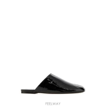 스튜어트 와이츠먼 TIFF 뮬 K1543 BLK B0442363573