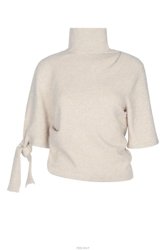 Jacquemus ��ũ���� �� MAILLE �ǿ��� TOW00923AK00282 150 B0442317539��ũ���� �� MAILLE �ǿ��� TOW00923AK00282 150 B0442317