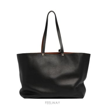 26 F/W 발렌티노 더블 토트백 EW 락스터드 VITSTALCE D B0742365359