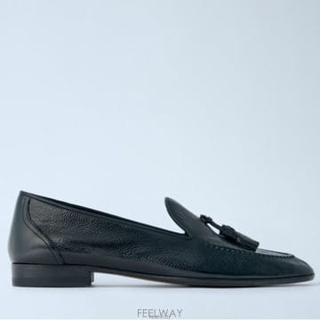 26 FW 더로우 Caden 그레인 레더 카덴 태슬 로퍼 F001039 L894 BLK