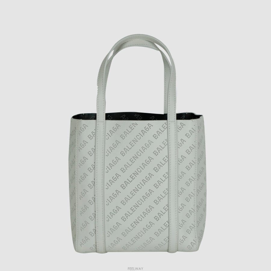 Balenciaga [�Ƹ�����]XXS�߷��þư� ���긮���� ��Ʈ�� ũ�ν���551815[�Ƹ�����]XXS�߷��þư� ���긮���� ��Ʈ�� ũ�ν���5518