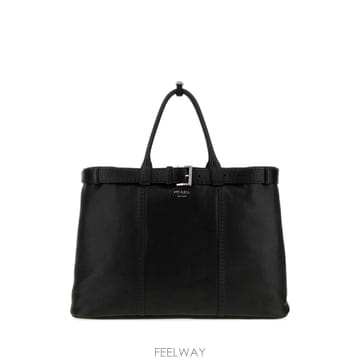 PRADA [X45]����� 2VG126VOJO2ZQ4 F0002 ���� ��Ʈ�� ���۹� ũ�ν��� Black leather[X45]����� 2VG126VOJO2ZQ4 F0002 ���� ��Ʈ�� ���۹� ũ