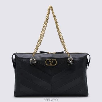 26FW 발렌티노 Panthea 셰브론 백 in 블랙 레더 9W2B0S70UYF0NO TP578077933