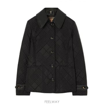 26FW 버버리 Fernleigh 블랙 자켓 with 탈부착 레더 칼라 앤 all over 체크 stitch