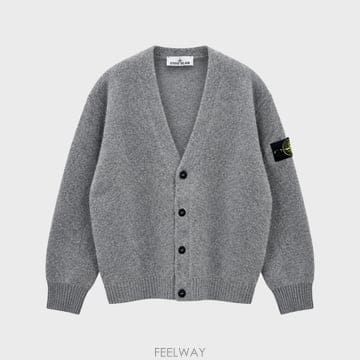 [스톤아일랜드] 26FW 와펜패치 알파카 브이넥 가디건 그레이 남성 자켓 L2S155100046 S0N22