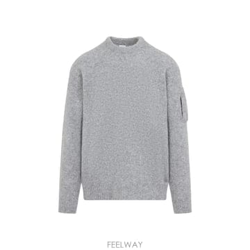 26FW C P  컴퍼니 스웨터 크루넥 IN LANA CON DETTAGLIO 렌즈 21CMKN262A110