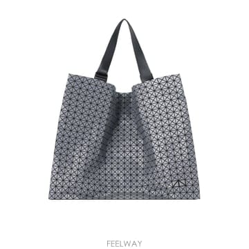 Issey Miyake 26FW BAO BAO �̼��� �̾��� ���� �ڵ�� BB69AG66194 TP58190018926FW BAO BAO �̼��� �̾��� ���� �ڵ�� BB69AG66194 TP5