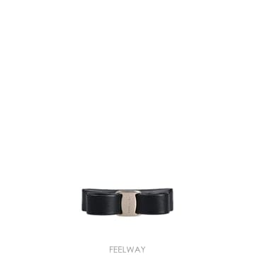 Ferragamo 26FW ��󰡸� ���� Clip 796291001 TP58195883826FW ��󰡸� ���� Clip 796291001 TP581958838