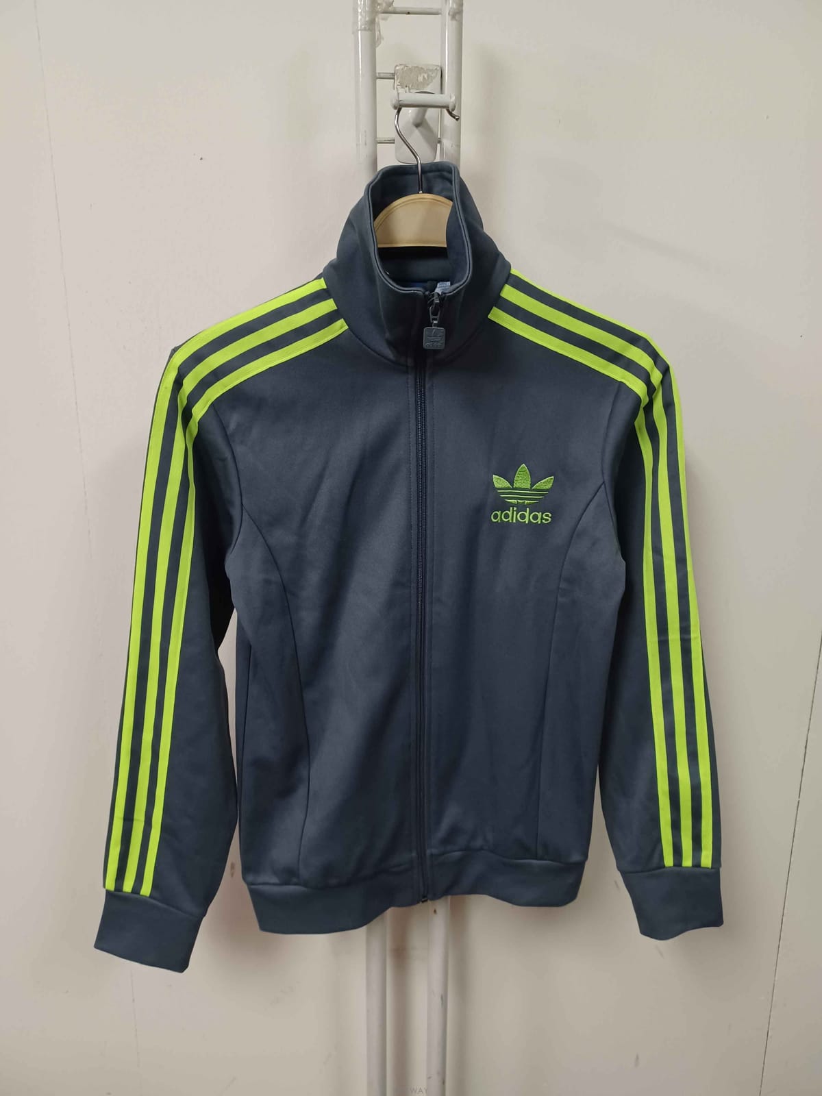 Adidas ��ȫ����/J-12294/�Ƶ�ٽ� ��ǰ ������ ������ ���� ���� 85��ȫ����/J-12294/�Ƶ�ٽ� ��ǰ ������ ������ ���� ����