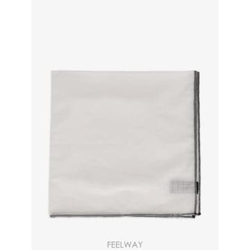 26 FW 톰포드 콘트라스트 보더 포켓 스퀘어 TF314TFZ00 TP454958368