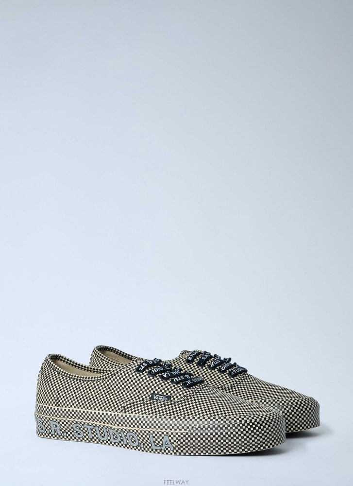 VANS 26 S/S �ݽ� OTW �ƽ 44 ����Ŀ�� VN000DCNFFO1 B011192228126 S/S �ݽ� OTW �ƽ 44 ����Ŀ�� VN000DCNFFO1 B01119
