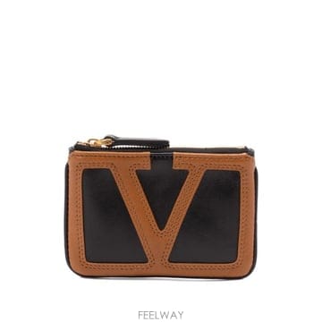 Valentino 26 FW �߷�Ƽ�� ����ٴ� ��� ���۽�Ÿ V �ΰ� ���� ���� YP0AK1PTJ TP45936023526 FW �߷�Ƽ�� ����ٴ� ��� ���۽�Ÿ V �ΰ� ���� ����
