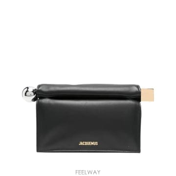 Jacquemus 26 FW ��ũ���� �е� � ���� Ŭ��ġ BAW00356AC27L14 TP45555189826 FW ��ũ���� �е� � ���� Ŭ��ġ BAW00356AC27L14 T