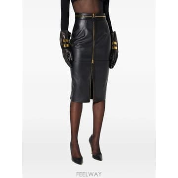 Elisabetta Franchi 26 FW Elisabetta Franchi leather skirt with zip GP01Z66E2 TP26 FW Elisabetta Franchi leather skirt with zip GP01Z6