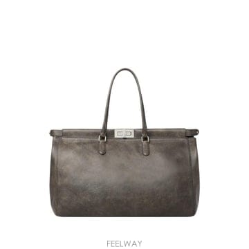 FENDI ���Ϲ�� ��� ��ī�� ��Ʈ ����Ϲ�� ��� ��ī�� ��Ʈ ��
