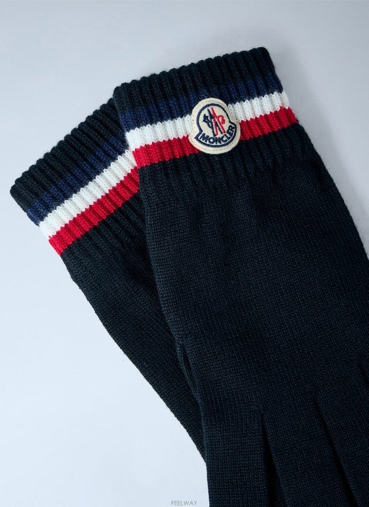 Moncler 26 F/W ��Ŭ���� ��Ʈ �尩 WITH �ΰ� ��ġ L2091 3A0 B011240042126 F/W ��Ŭ���� ��Ʈ �尩 WITH �ΰ� ��ġ L2091 3A0 B01