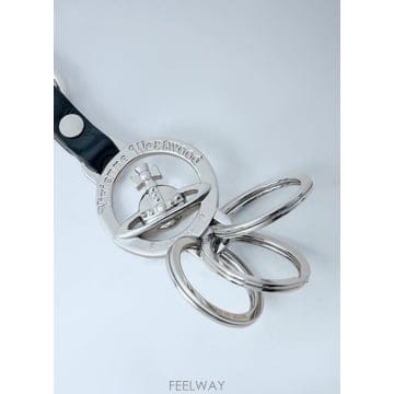 ViVienne westwood 26 F/W ���� ����Ʈ��� ORB �޴޸��� Ű�� 82030130U B011240042226 F/W ���� ����Ʈ��� ORB �޴޸��� Ű�� 82030130U B