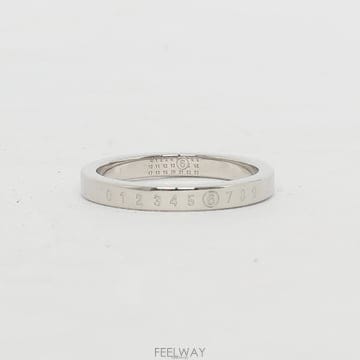 [국내신상]마르지엘라 인그레이빙 로고 반지 SM6UQ0059 P6469 951