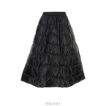 Moncler 26FW ��Ŭ���� ��ĿƮ L20932D00051597YG 999 Black26FW ��Ŭ���� ��ĿƮ L20932D00051597YG 999 Black