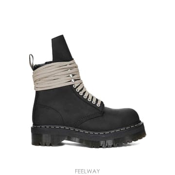 26FW Dr  Martens 부츠 DM02F1813300109 TP581898526
