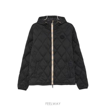 26FW 버버리 Hescott 나일론 블루종 자켓 8130335 TP581996270