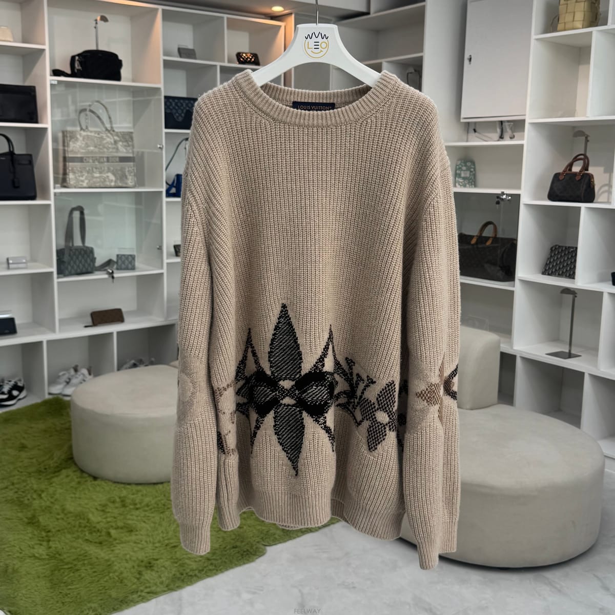 Louis Vuitton ���̺��� LV �ö�� �׷��� ũ��� ��Ʈ���̺��� LV �ö�� �׷��� ũ��� ��Ʈ