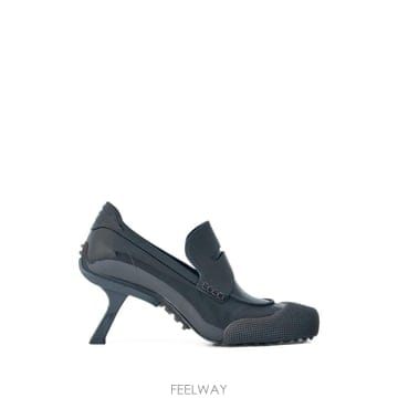 26 FW 라코스테 Runway Matchday patent leather heeled pumps 52CFA