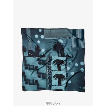 26 FW 베르사체 프린트 실크 트윌 스카프 90cm 10016001A18810 TP454698860