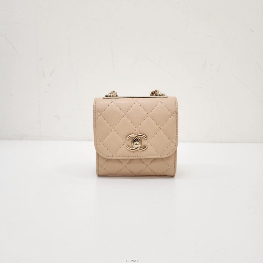 CHANEL [�µ��߰���ǰ] ���� Ʈ���� CC �̴� ũ�ν��� 30����[�µ��߰���ǰ] ���� Ʈ���� CC �̴� ũ�ν��� 30����