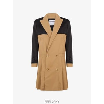 26 FW 모스키노 플리츠 디자인 더블 브레스티드 코트 A06055220 TP458748912