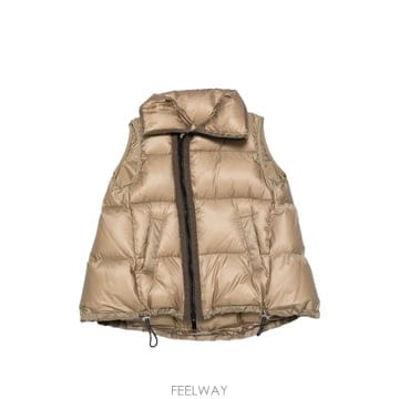 26 FW 사카이 퀼팅 패딩 베스트 SCW376 TP455456312