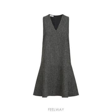 Brunello Cucinelli 26 FW ���ڷ� ��ġ�ڸ� ��Ҹ� ���� �� ���װ� �̴� �巹�� MD002A5526C001 TP456770926 FW ���ڷ� ��ġ�ڸ� ��Ҹ� ���� �� ���װ� �̴� ��