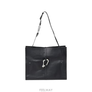 | Other Brand | 26 FW HELIOT EMIL Luculent carabiner leather messenger bag A26 FW HELIOT EMIL Luculent carabiner leather messenger