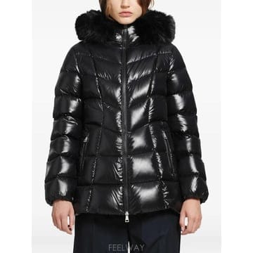 Moncler 26 FW ��Ŭ���� Ǯ�� �ĵ� ��Ʈ �ٿ� ��Ŷ L20931A00167597Z8 TP45966146326 FW ��Ŭ���� Ǯ�� �ĵ� ��Ʈ �ٿ� ��Ŷ L20931A0016759