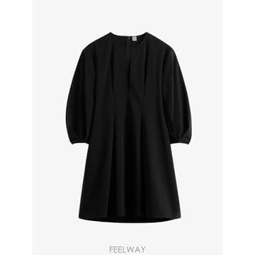 Toteme 26 FW ���� �ø��� ������ �̴� �巹�� 262WRD0336FB0490001 TP45939097426 FW ���� �ø��� ������ �̴� �巹�� 262WRD0336FB04900