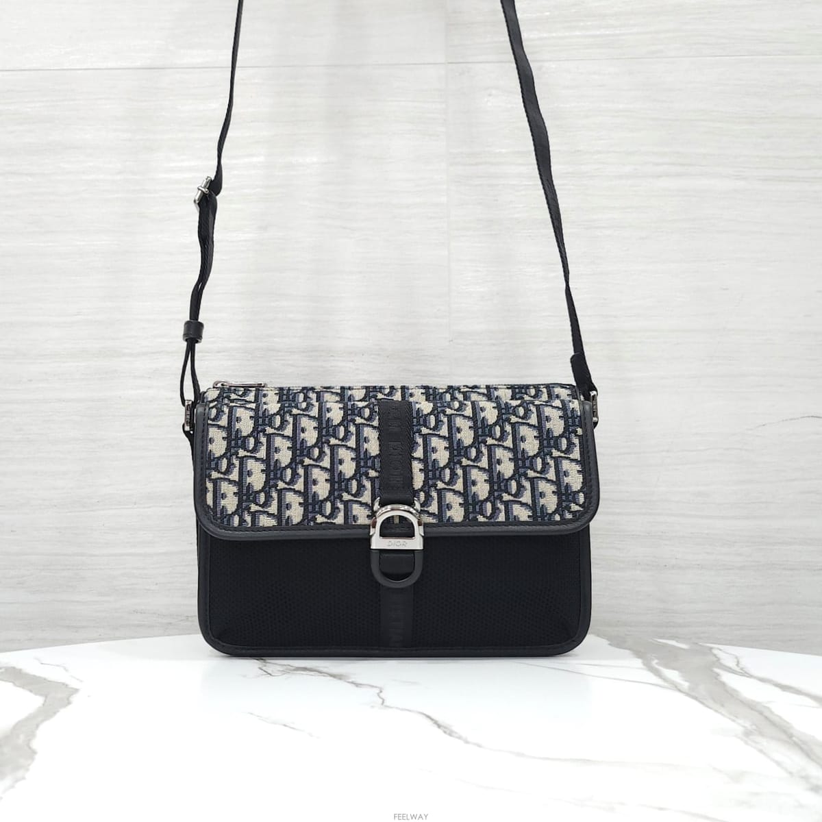 DIOR [������] (����ǰ) ��� 8 ������ũ �޽��� ũ�ν��� 1EIPO302YKY[������] (����ǰ) ��� 8 ������ũ �޽��� ũ�ν��� 1EIP