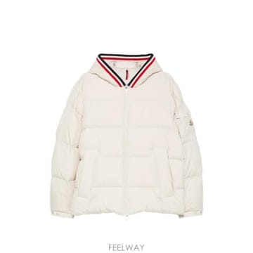 Moncler 26 FW ��Ŭ���� hooded quilted jacket L20911A00227597YW TP459463026 FW ��Ŭ���� hooded quilted jacket L20911A00227597YW