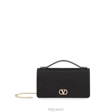 Valentino 26 FW �߷�Ƽ�� ����ٴ� ���̷ΰ� �ñ״�ó ���Ʒ� ��� �� WP0AU1QNU TP45969775626 FW �߷�Ƽ�� ����ٴ� ���̷ΰ� �ñ״�ó ���Ʒ� ��� 