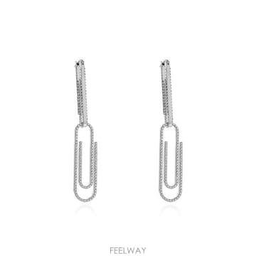 (해외배송) 오프화이트 오프화이트 색상의 종이 클립 장식 귀걸이 OWOD2ACS26MET001