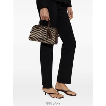 Jacquemus 26 FW ��ũ���� �� ��Ƽ �������� ����� ����Ʈ ��Ʈ �� BAW00416AC10C05 TP4596207326 FW ��ũ���� �� ��Ƽ �������� ����� ����Ʈ ��Ʈ �� 