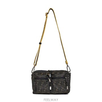 FENDI �δ��� FENDI ��� ���� ũ�ν����δ��� FENDI ��� ���� ũ�ν���