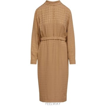 CELINE ���Ϲ߼� ������ Midi dress with overturned collar in matte and shin���Ϲ߼� ������ Midi dress with overturned collar in m