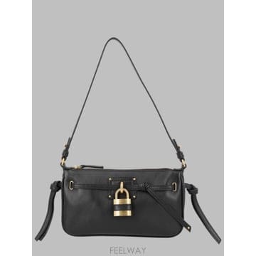 Chloe 26FW ���ο� ��Ʈ�� 26WP955S60 001 BLACK26FW ���ο� ��Ʈ�� 26WP955S60 001 BLACK
