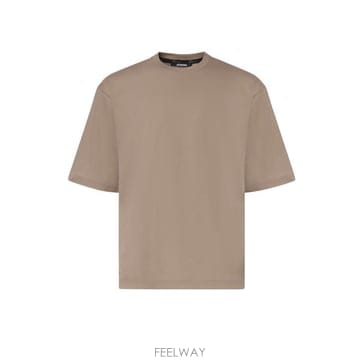 Jacquemus 26FW ��ũ���� �� ī�� ���� Ƽ���� TSM00578AJ00254 150 BEIGE26FW ��ũ���� �� ī�� ���� Ƽ���� TSM00578AJ00254 150 